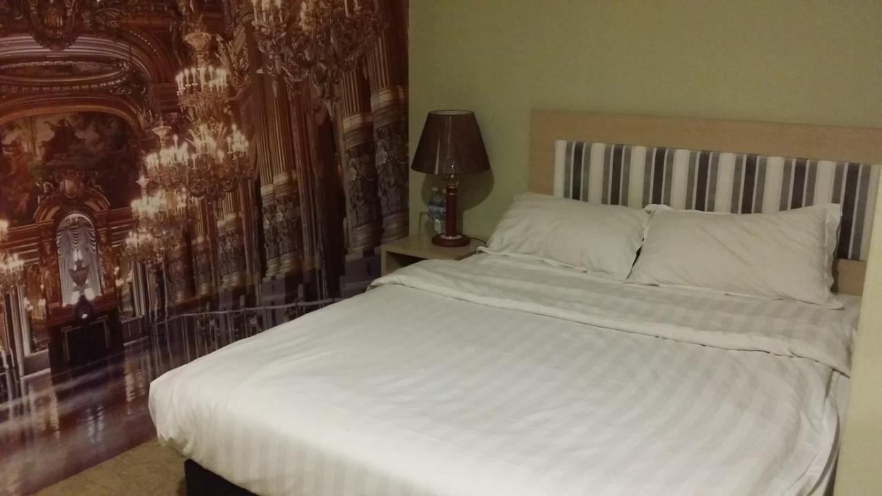 Om Hotel Simpang Ampat  Экстерьер фото