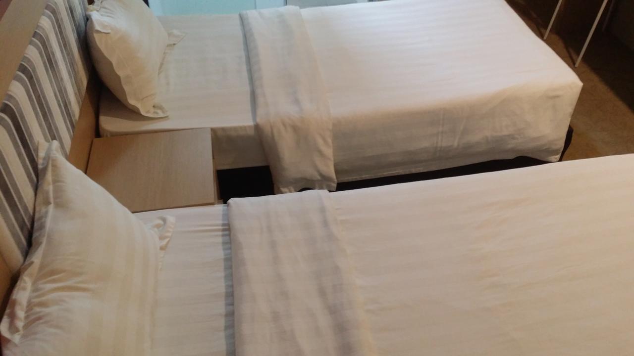 Om Hotel Simpang Ampat  Экстерьер фото